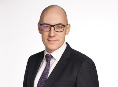 Seime svarstomos pataisos, siūlančios įtvirtinti darbuotojų teisę atsijungti po darbo valandų. Kada komunikacija po darbo tampa apmokamu darbu?